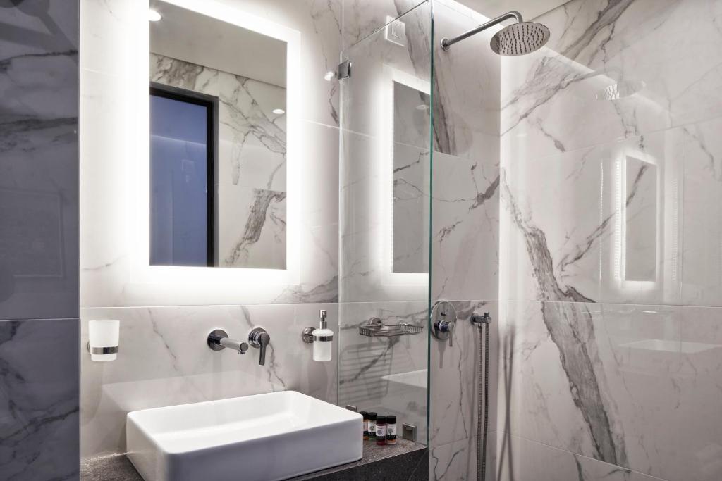 Двухместный (Двухместный номер Делюкс с 1 кроватью), NLH MONASTIRAKI - Neighborhood Lifestyle Hotels