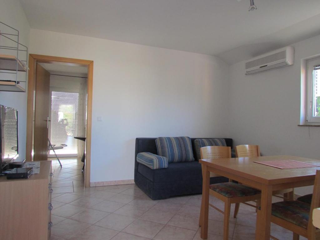 Holiday house Damir photo 2