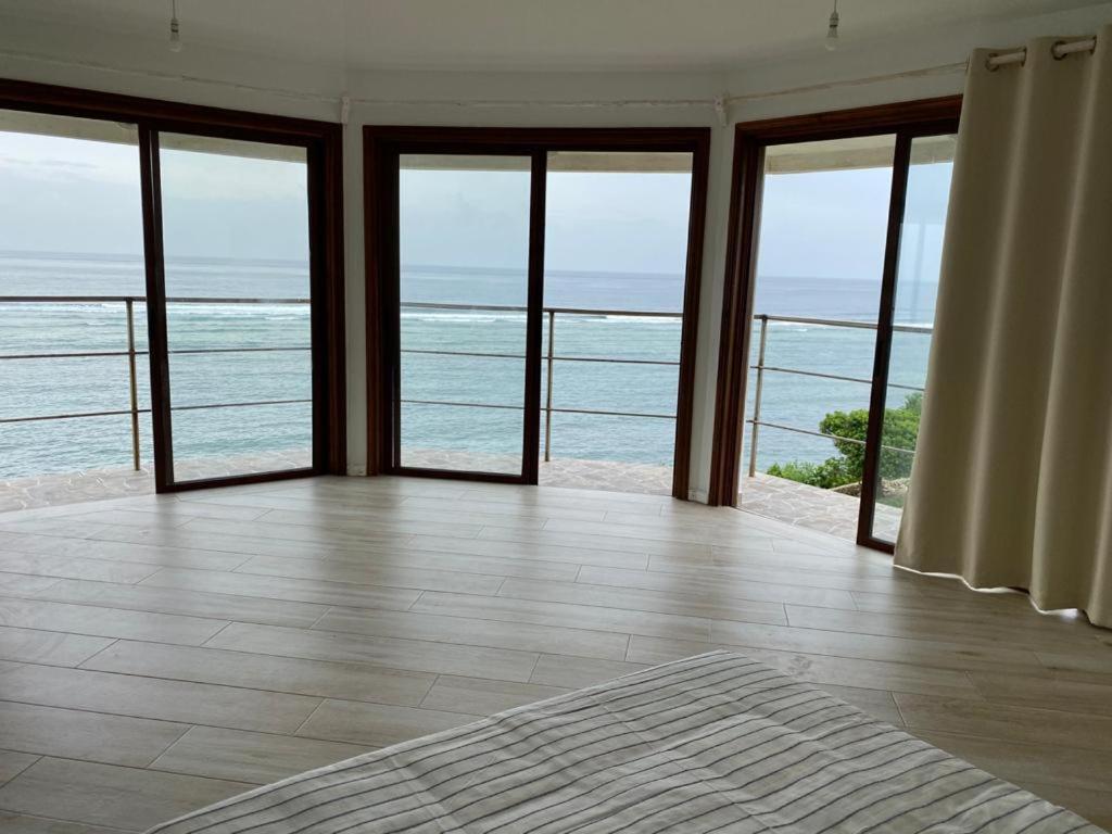 Romantic Beach House Vipingo photo 2