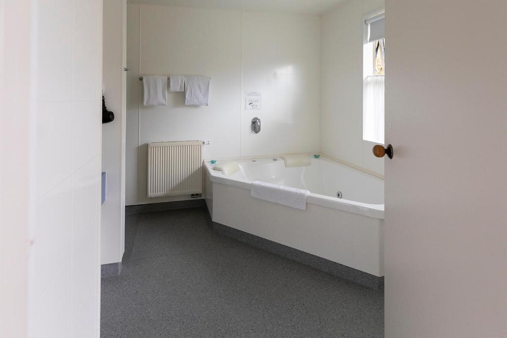 The Bay Motel Room Type - Studio with Spa Bath