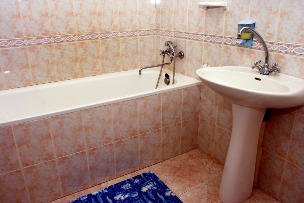 Kyiv Hotel photo 2