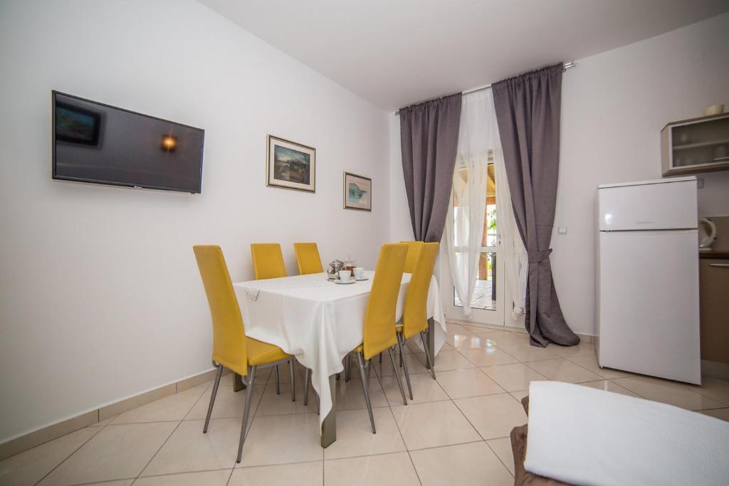 Apartments Milas photo 3