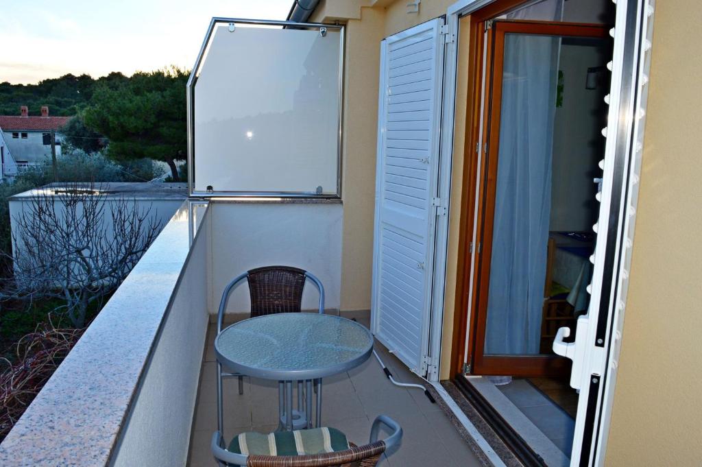 Apartments Vilim Tisno photo 4
