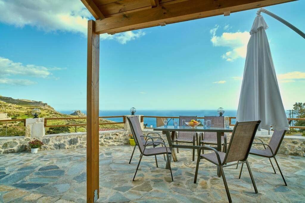 Maria's cozy stonehouse photo 2