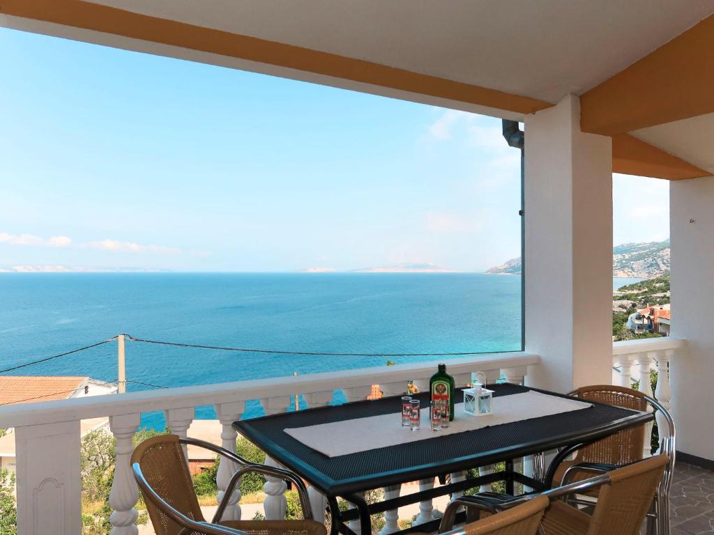 Apartment Daniel - KBG405 by Interhome