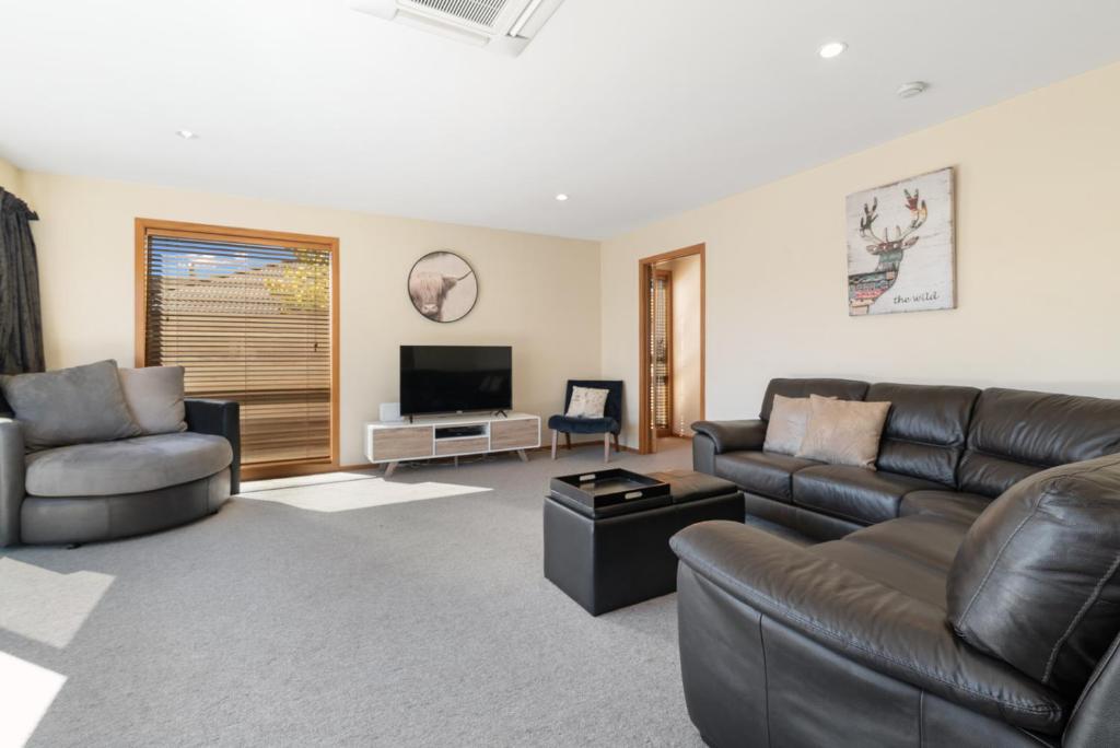 Southern Belle - Cromwell Holiday Home photo 2