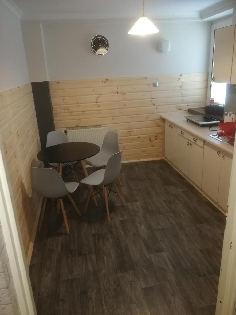 Апартаменты (Апартаменты с 2 спальнями (для 4 взрослых)), Pokoje Gościnne i Apartamenty Krupówki 19