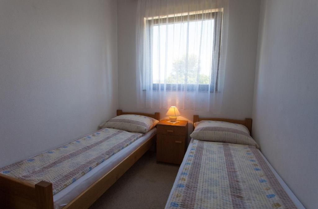 Apartments Draga photo 2