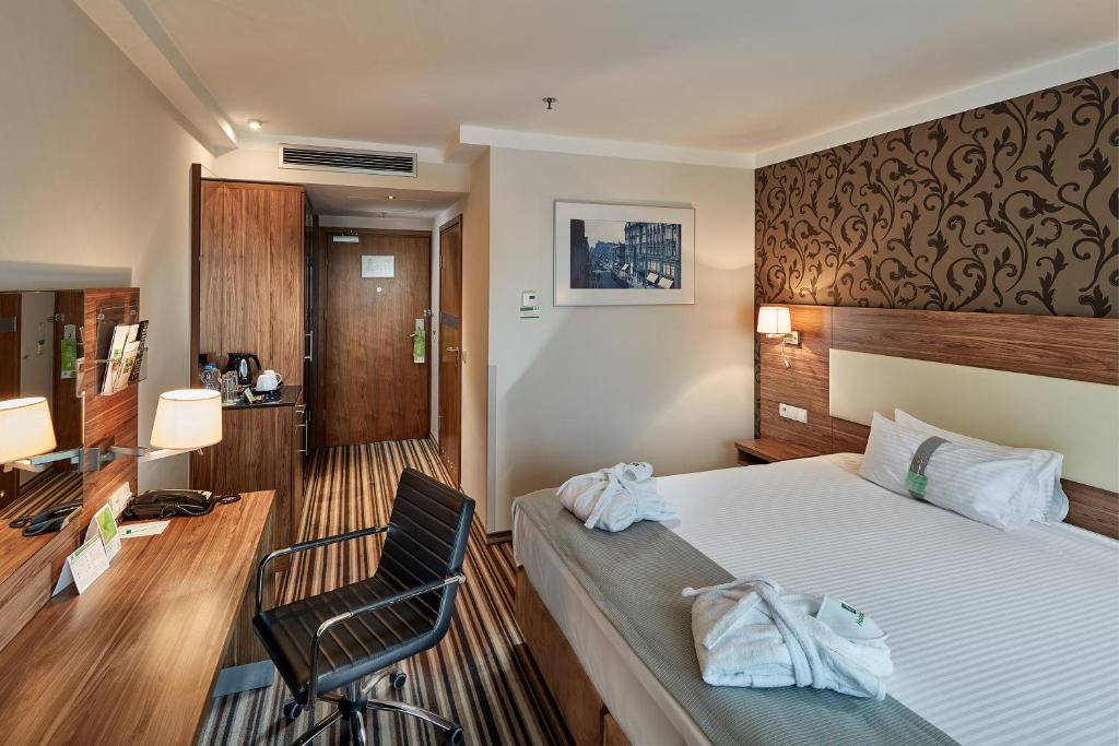 Двухместный (Представительский номер с кроватью размера «king-size»), Holiday Inn Łódź