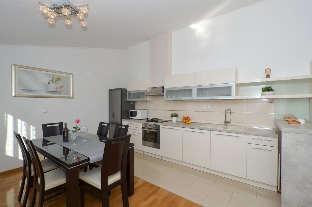 Apartmani Adela photo 1