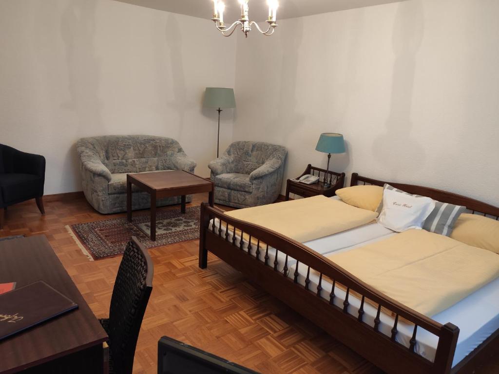 Двухместный (Двухместный номер с 1 кроватью и балконом), Condi Hotel