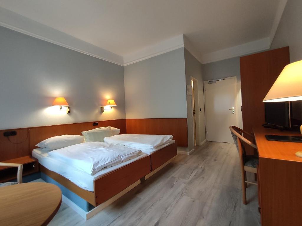 Одноместный (Одноместный номер с душем), Condi Hotel