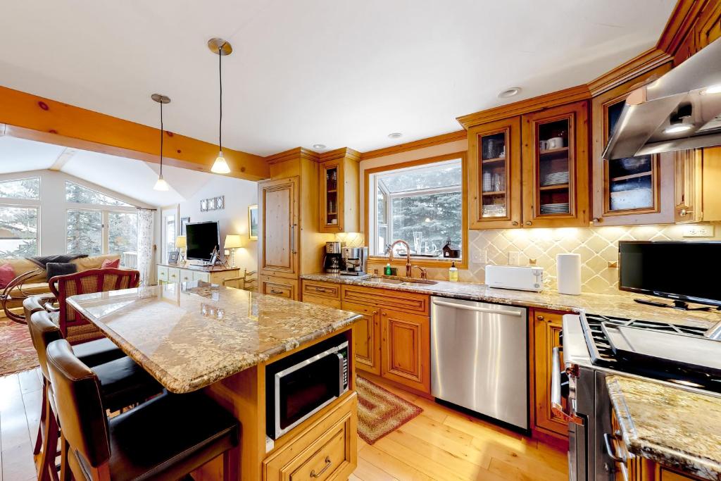 East Vail Haven photo 4