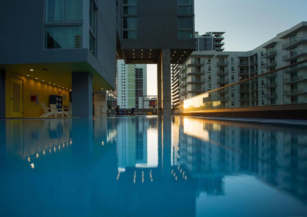 Hotel Indigo - Miami Brickell - Tap to explore photos