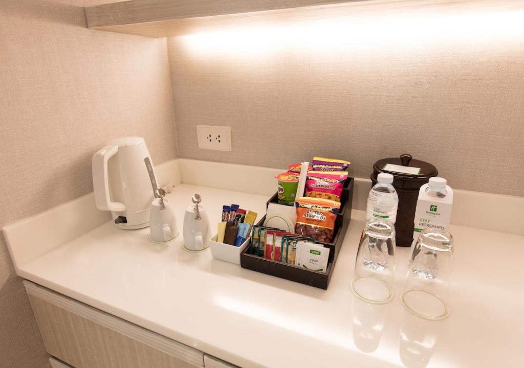 Сьюит (Люкс Elite - Для некурящих), Отель Holiday Inn Bangkok