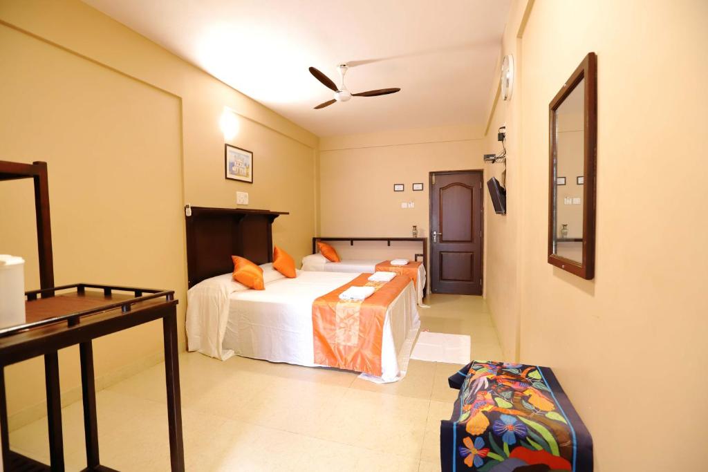 Трехместный (Улучшенный трехместный номер), Dimar Beach Hotel