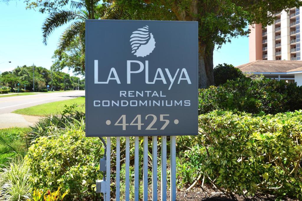 LaPlaya 106A Beach front Just steps to the white sand and turquoise Gulf of Mexico image