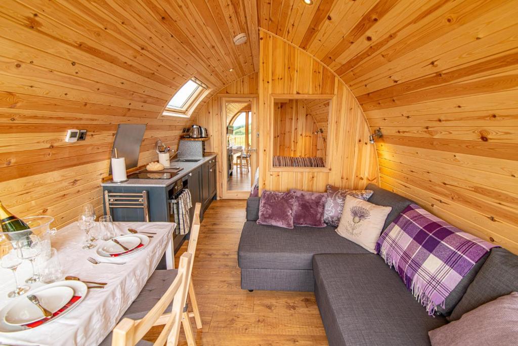 Farragon Luxury Glamping Pod with Hot Tub & Pet Friendly at Pitilie Pods photo 1