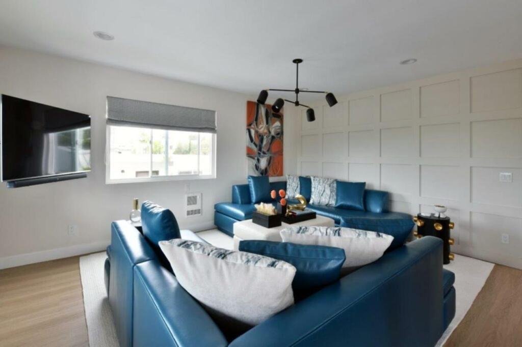 Luxury Cardiff by-the-Sea Ocean View Penthouse photo 4