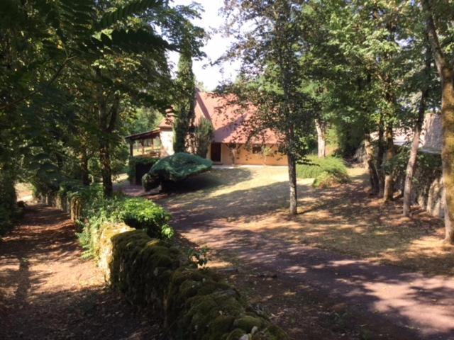 Dans la bastide de Domme - piscine chauffée, parking privé photo 2