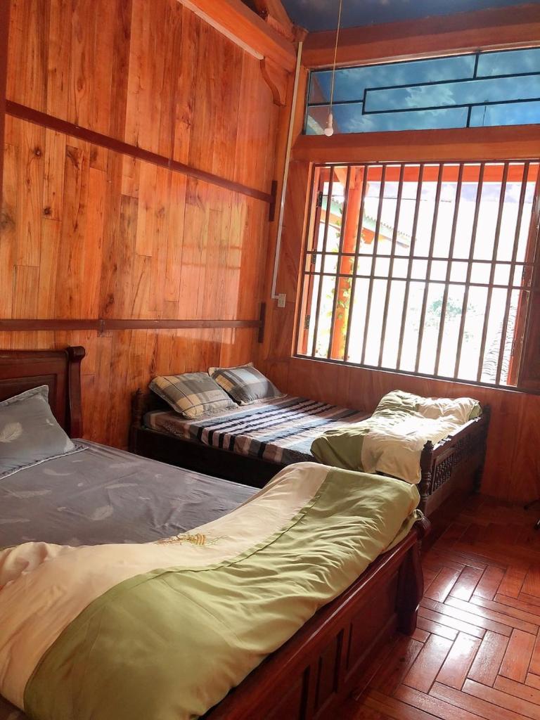 Ngườm Ngao Bản Giốc homestay