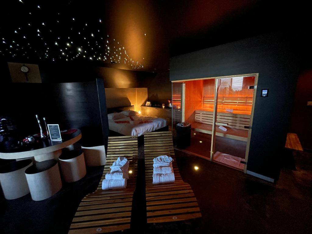Octavie - Suite de luxe à Tournai avec piscine privée, jacuzzi, sauna et hammam photo 1