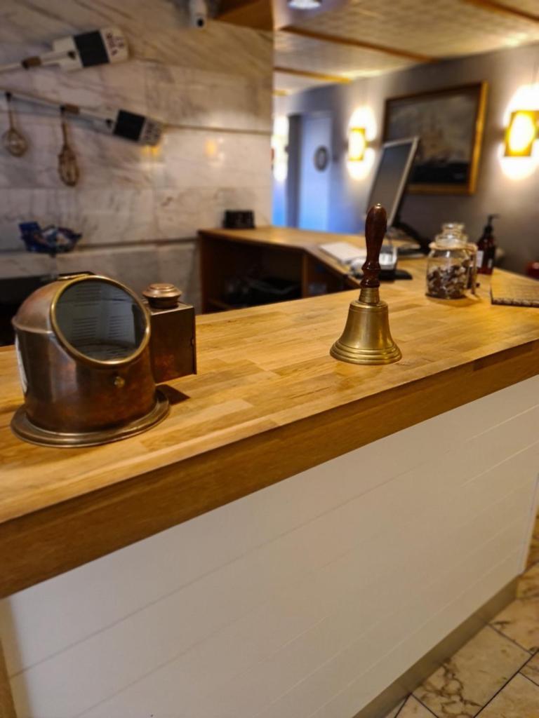 Hamnhotellet Kronan photo 4