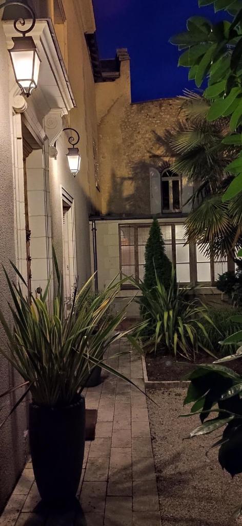 DEMEURE DES CORDELIERS avec parking prive, Blois