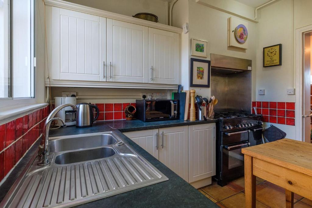 Beach House - Aldeburgh Coastal Cottages photo 3