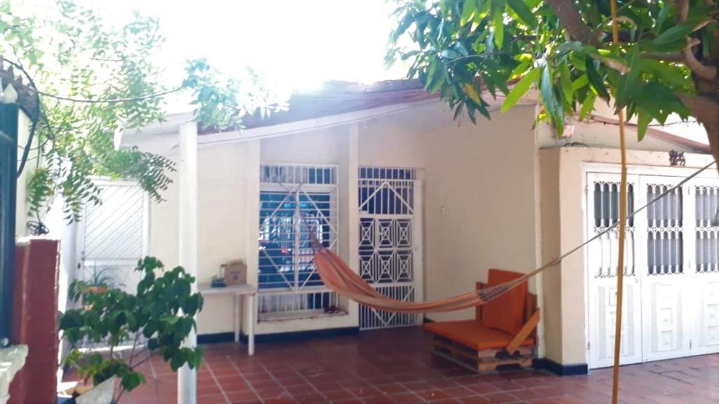 HABITACION PRIVADA EN CASA DE MIS PADRES photo 1