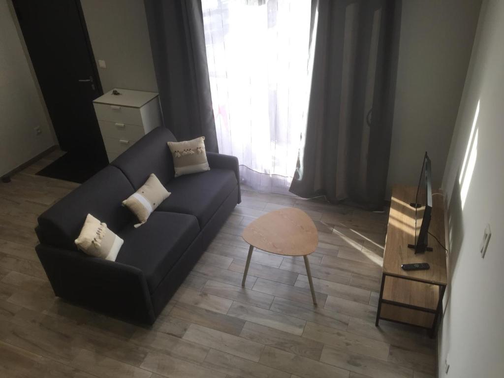studio meublé du bourg photo 3