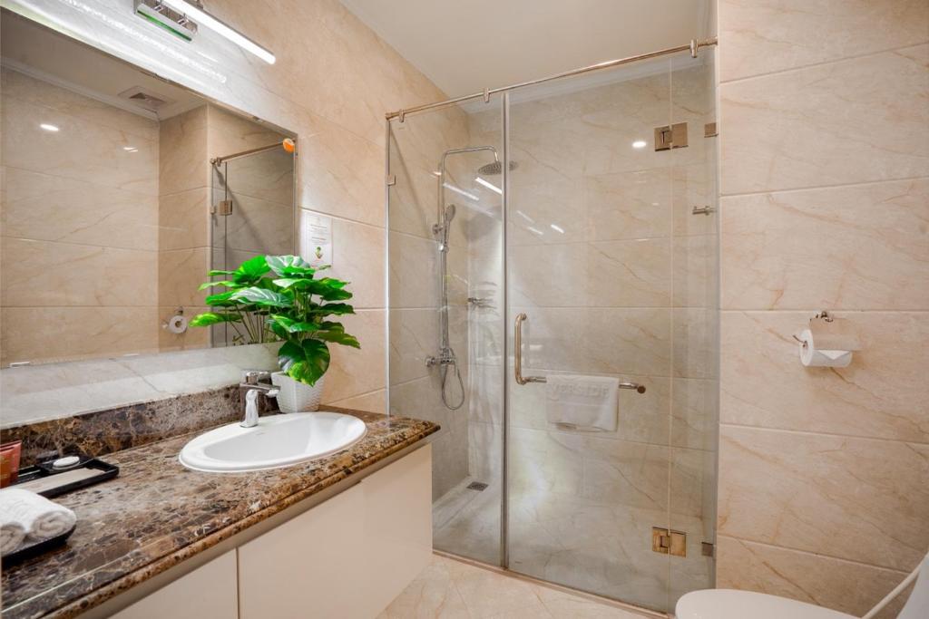 Riverside Hotel - Quang Binh