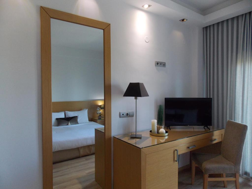 Hotel Alexandros photo 2