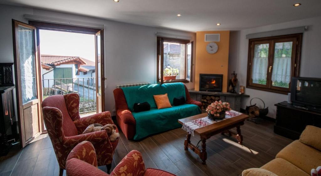 5 bedrooms house with furnished garden and wifi at Baraibar photo 3