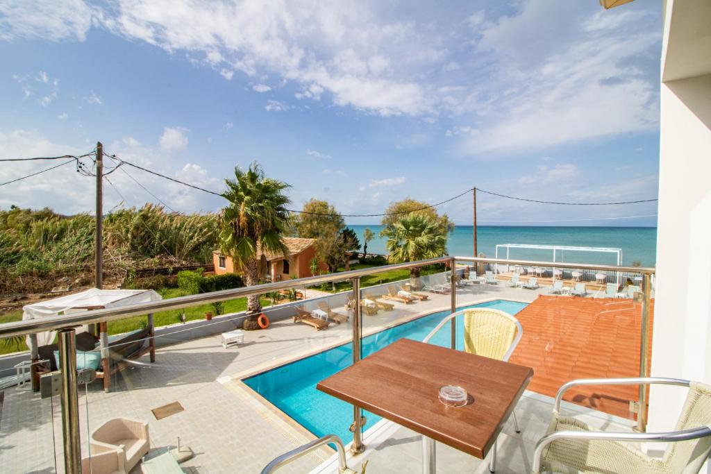 SunRose Beach Aparthotel photo 3