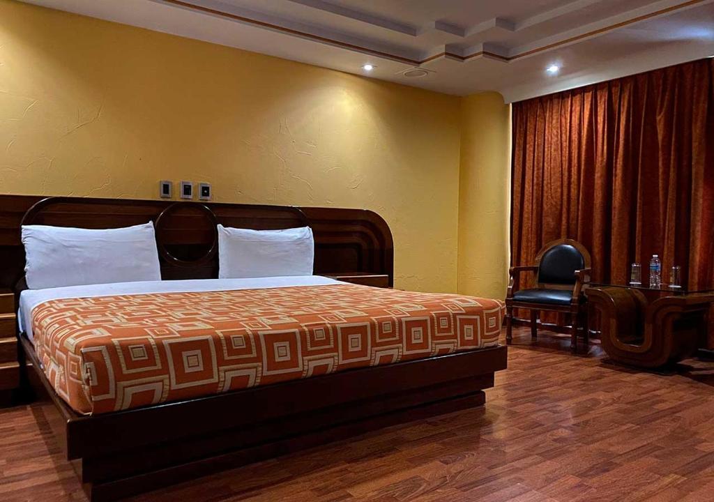 Двухместный (Стандартный двухместный номер с 1 кроватью), Hotel Plaza Solis