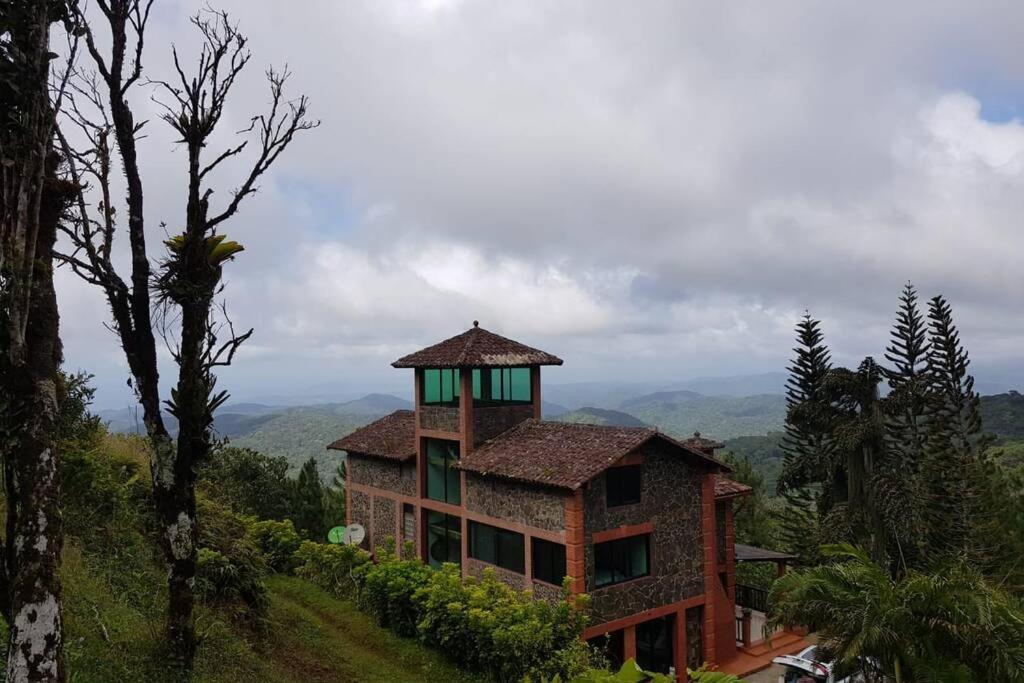 Casa de campo en las alturas