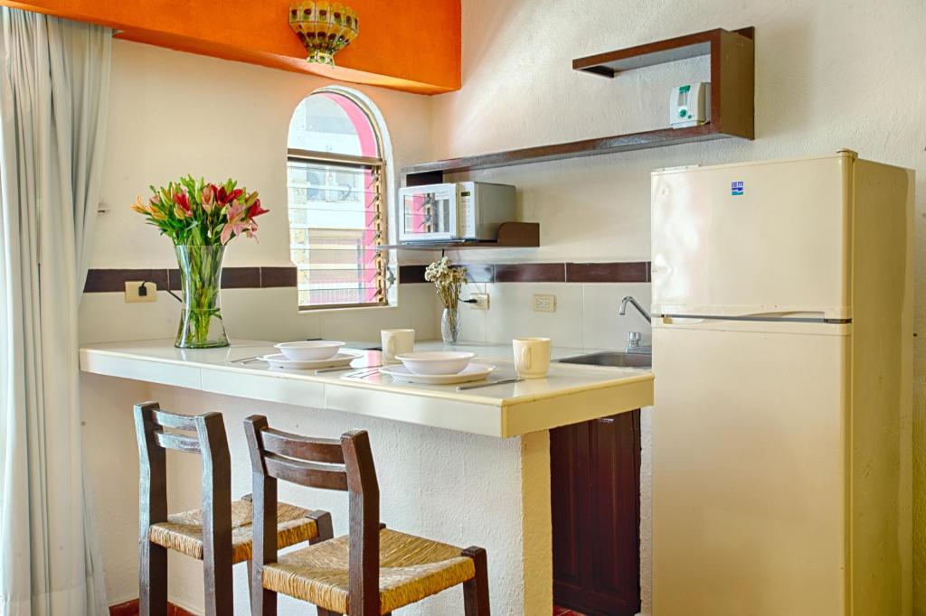 Студио (Superior Studio Grand Suite with blacony), Suites Plaza del Rio