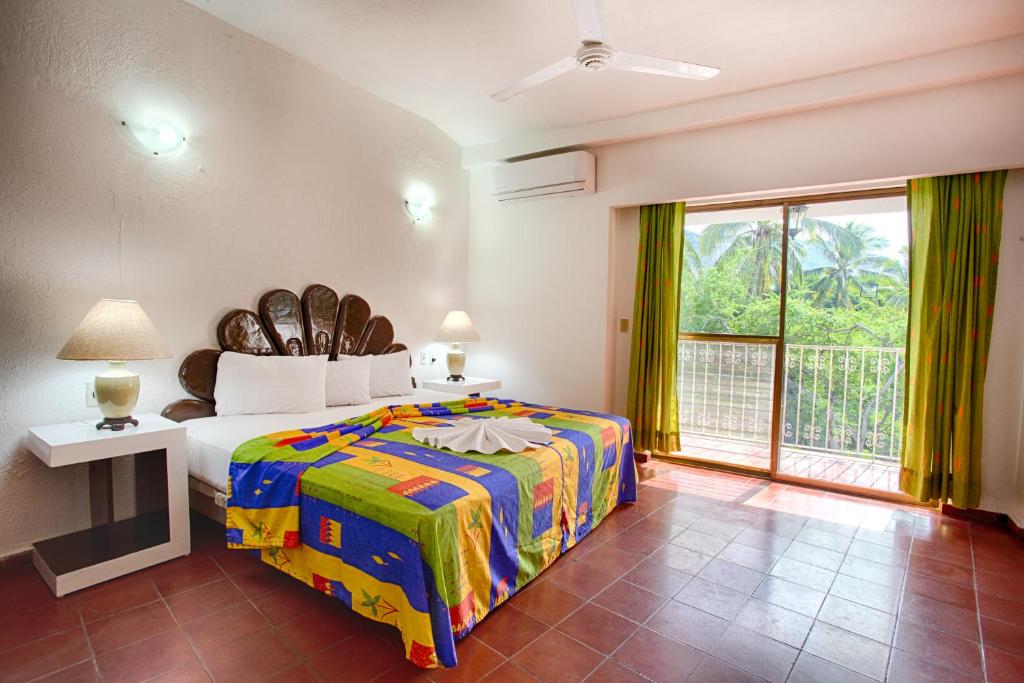 Suites Plaza del Rio - Family Hotel Malecón Centro photo 3
