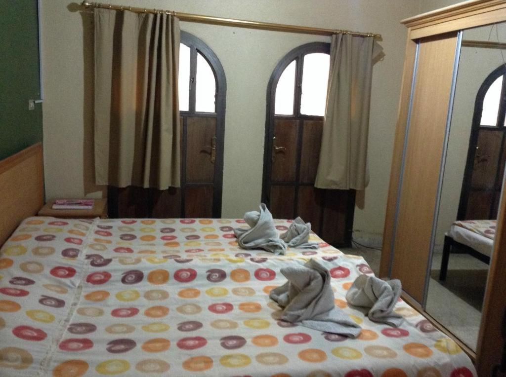 Queen Ayloa Hotel&Restaurant photo 2