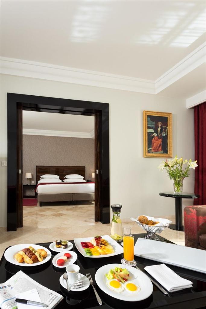 Сьюит (Люкс), Отель Concorde Hotel Paris