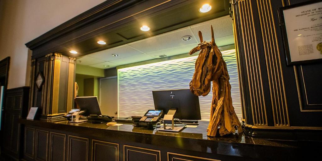 voco The Tiger Hotel, Columbia, MO, an IHG Hotel photo 2