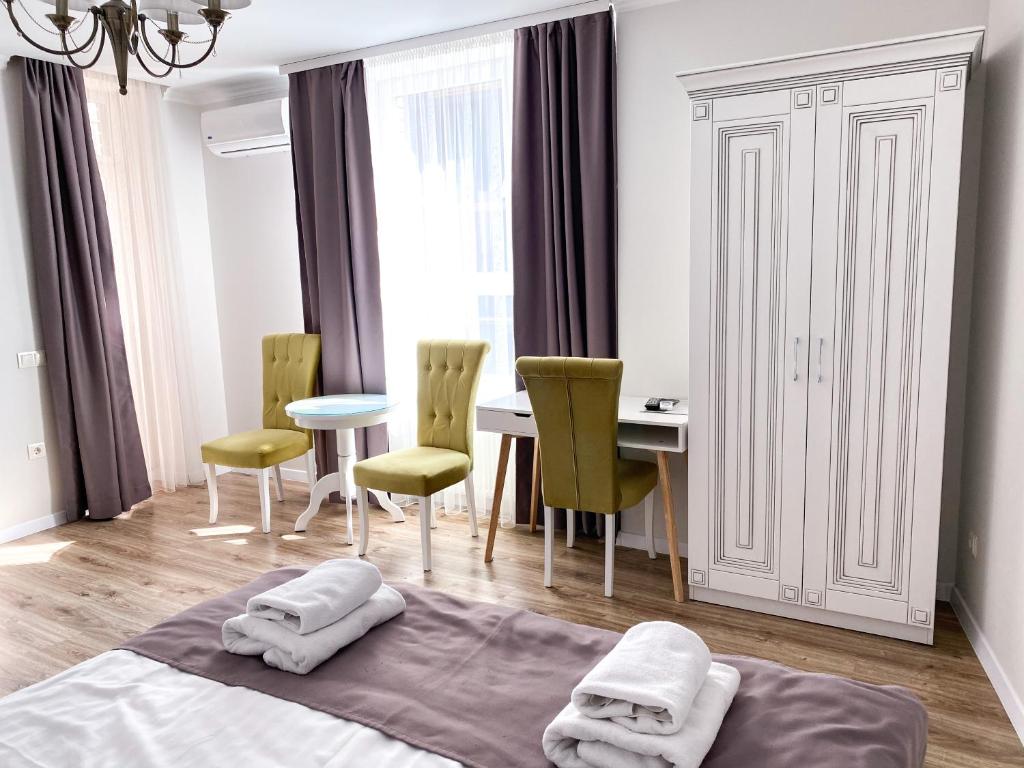 Opera Center Hotel & Apartments photo 4