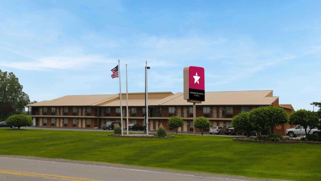 Magnuson Hotel Howell image
