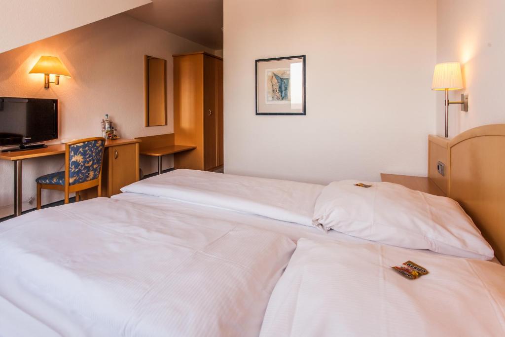 Hotel am Markt Garni - Aegidienberg photo 2