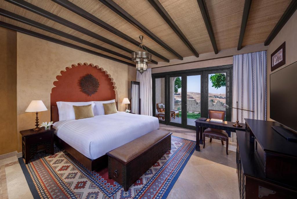 Двухместный (Номер Делюкс с садом), Курортный отель Anantara Qasr al Sarab Desert Resort