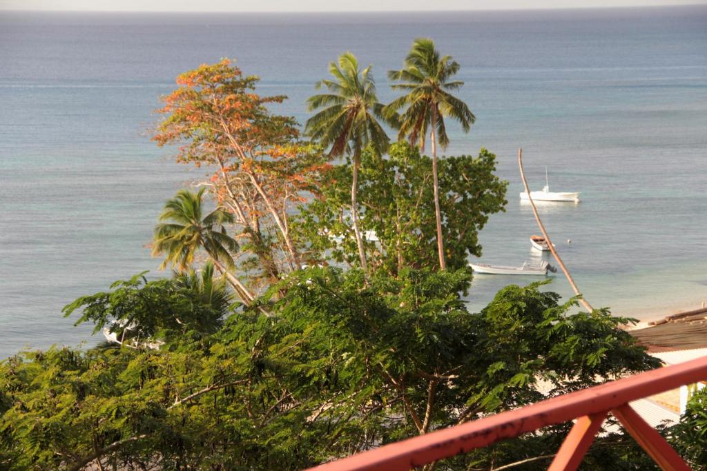 Maravu Taveuni Lodge - Tap to explore photos