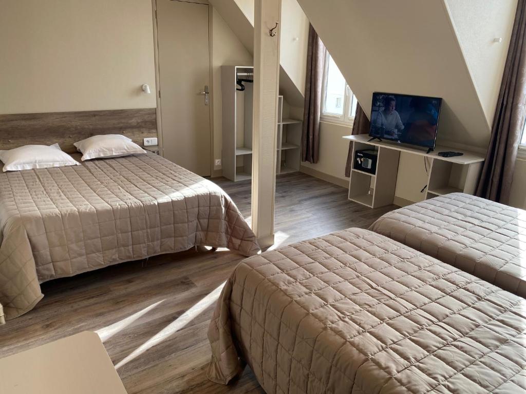 Четырехместный (Четырехместный номер), Angleterre Hotel
