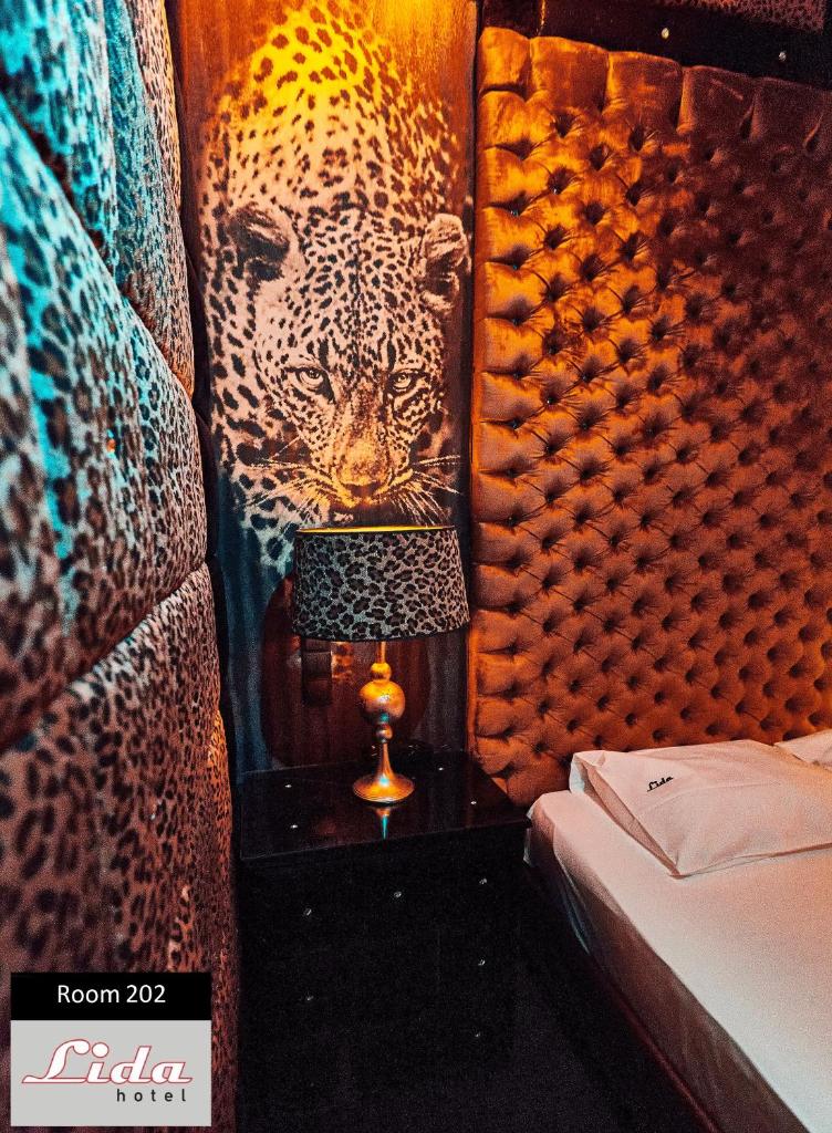 Двухместный (Двухместный номер Делюкс с 1 кроватью и душем), Lida Hotel