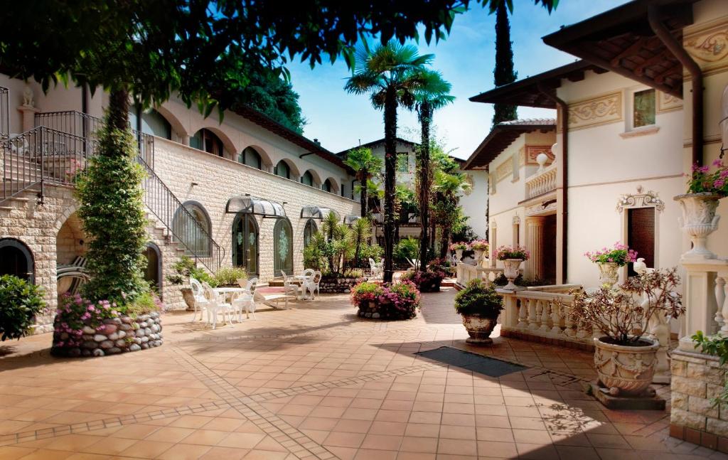 Park Hotel Ville Montefiori photo 2